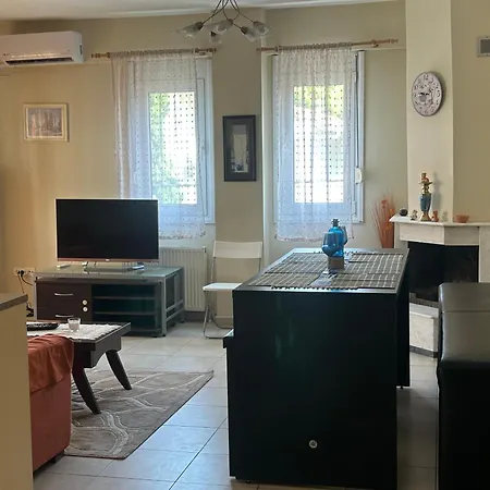 Iliana House *
