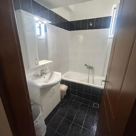 Lejlighed Iliana House Néoi Epivátai
