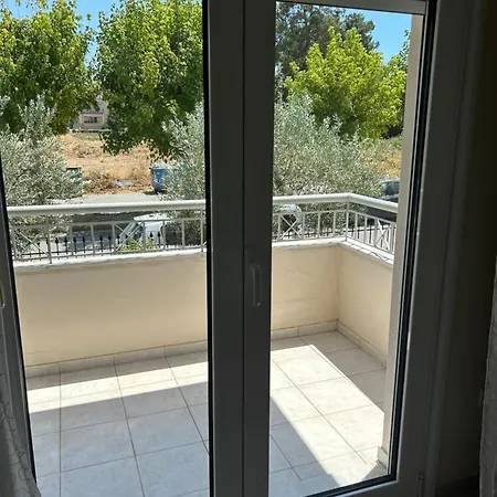 Lejlighed Iliana House
