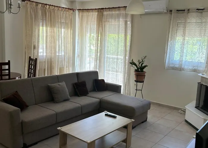 Iliana House * Neo Epivates