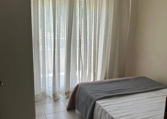 Iliana House Apartament *