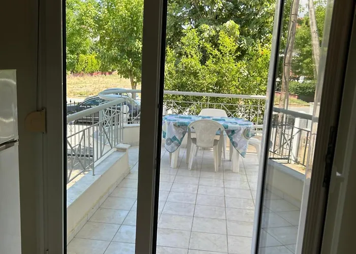 Iliana House Apartament *